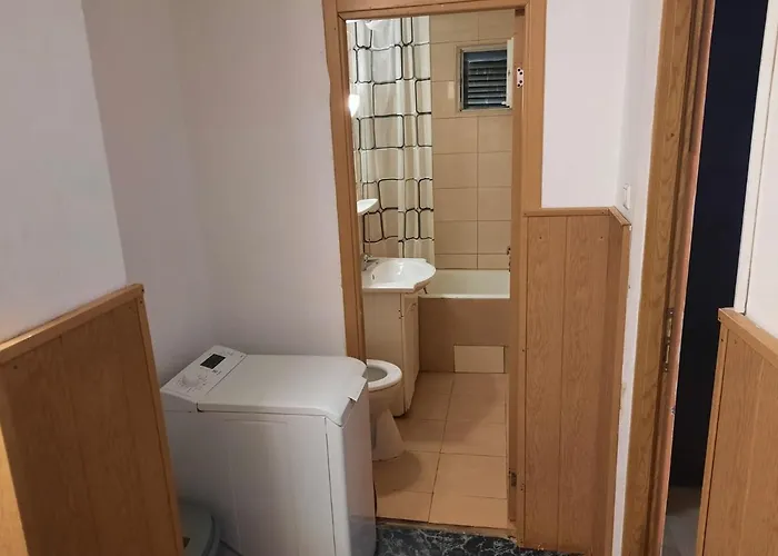 Apartment Apartment, Self Check-in Any Hour *